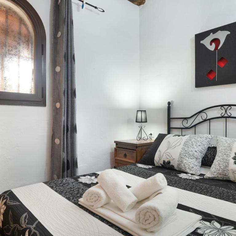 Apartamentos el Cortijo - Habitación Triple con vistas al jardín - 10