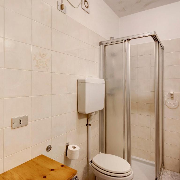 Tre - Two-Bedroom Deluxe Apartment with Balcony - 17