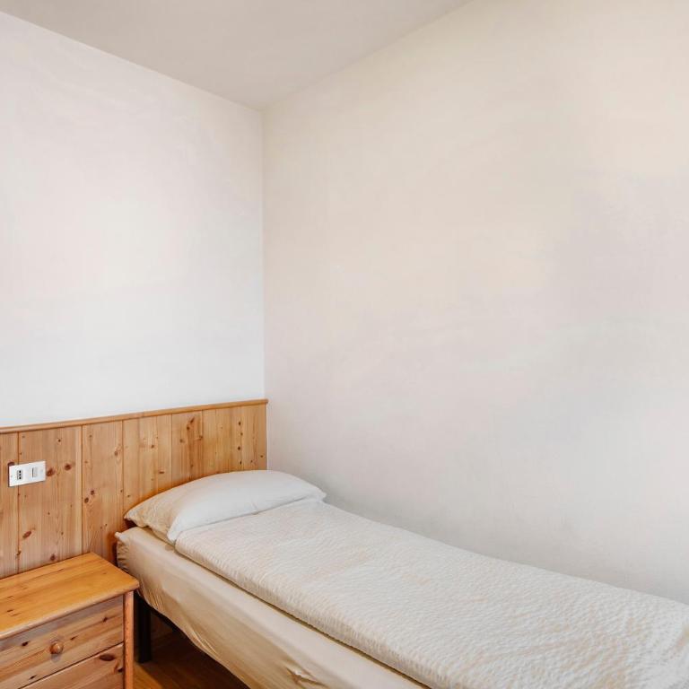 Tre - Two-Bedroom Deluxe Apartment with Balcony - 13