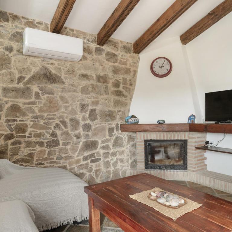 Apartamentos el Cortijo - Habitación Cuádruple - vistas al jardín - 5