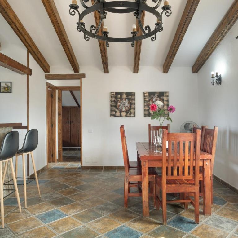 Apartamentos el Cortijo - Habitación Cuádruple - vistas al jardín - 16