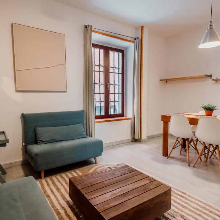 Acogedor y central - One-Bedroom Apartment - 22