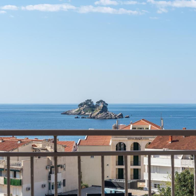 Hotel Petrovac - Standard Triple Room - 7