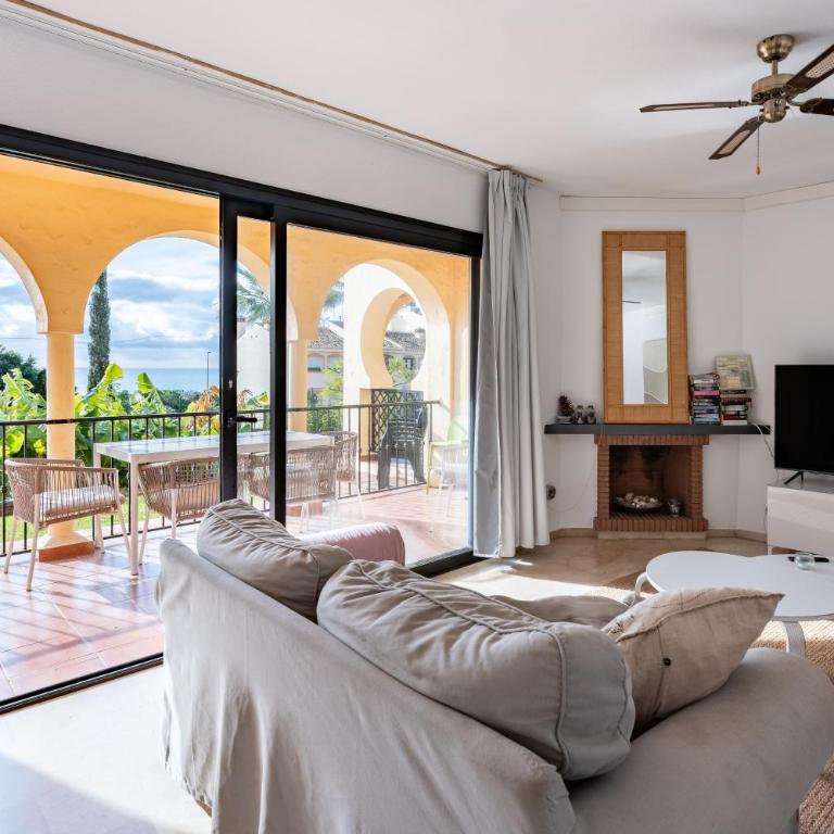 226 Torre Oceano - Two-Bedroom Deluxe Apartment with Ocean View - 3