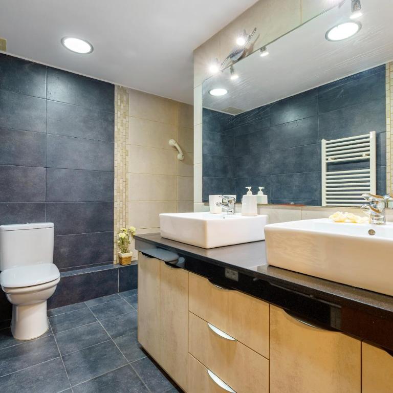 Plaça la Font - Apartamento Deluxe de 2 dormitorios con balcón - 9