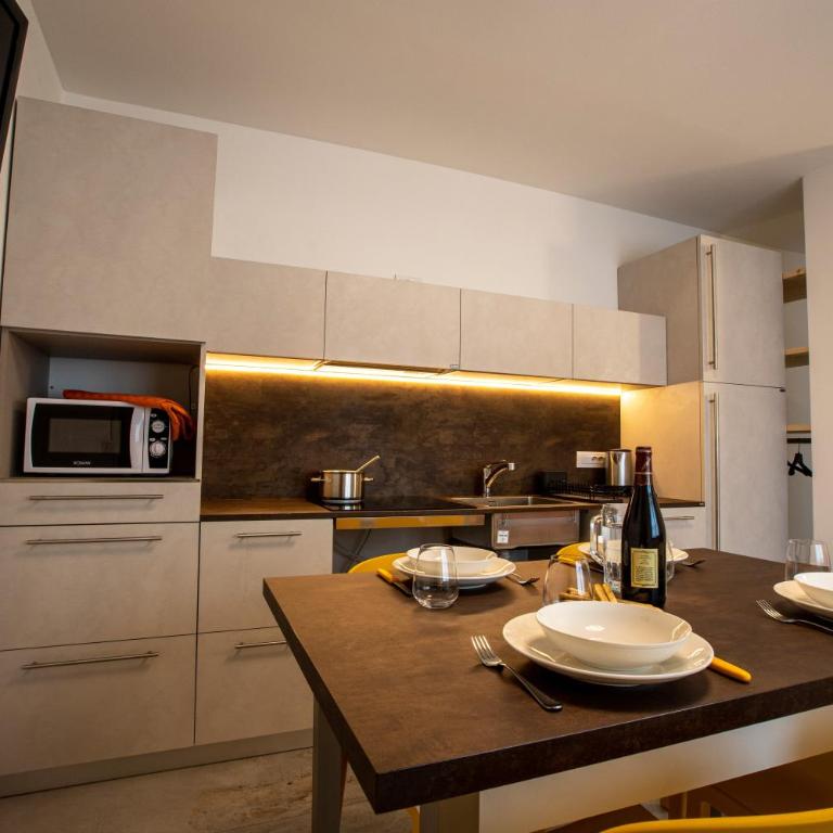 Chalet Sebastian - Two-Bedroom Chalet - 3