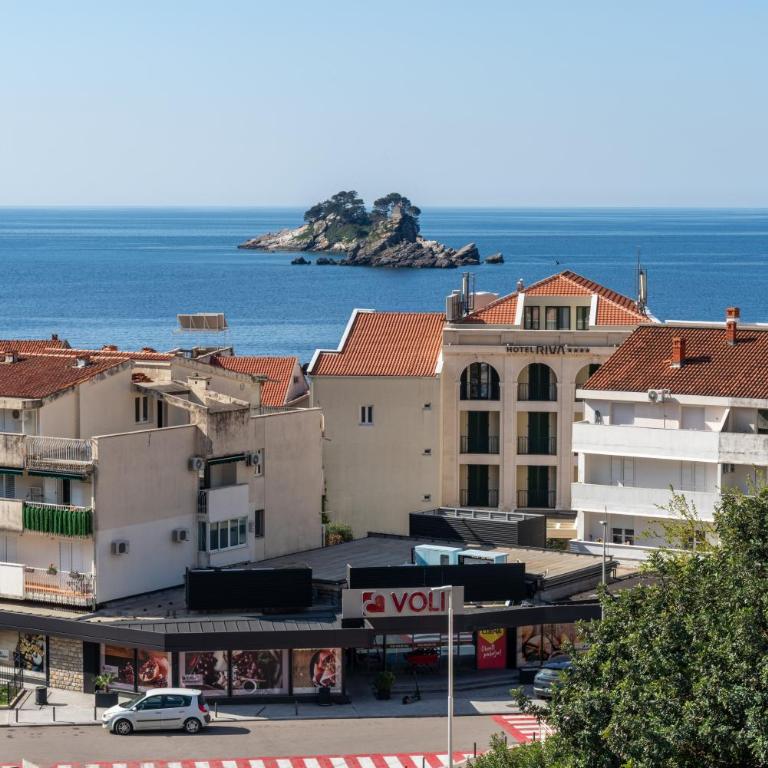 Hotel Petrovac - Suite with Sea View - 11