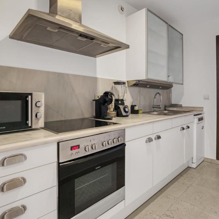 Apto frente al mar con piscina - Apartamento Deluxe de 2 dormitorios con vistas al mar - 14