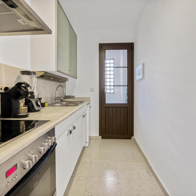 Apto frente al mar con piscina - Apartamento Deluxe de 2 dormitorios con vistas al mar - 15