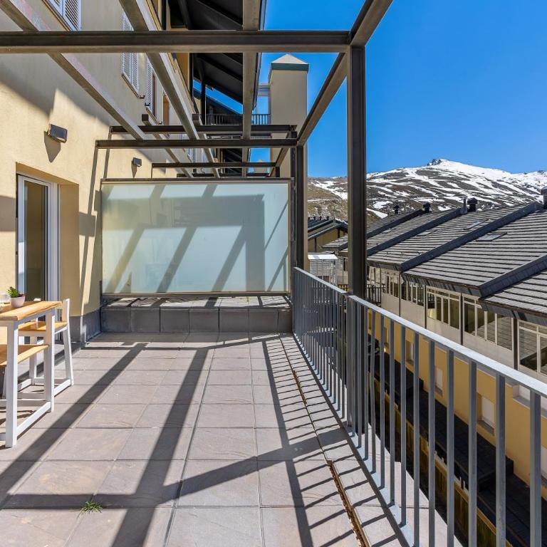Alpine Sierra Nevada - Apartamento con terraza - 3
