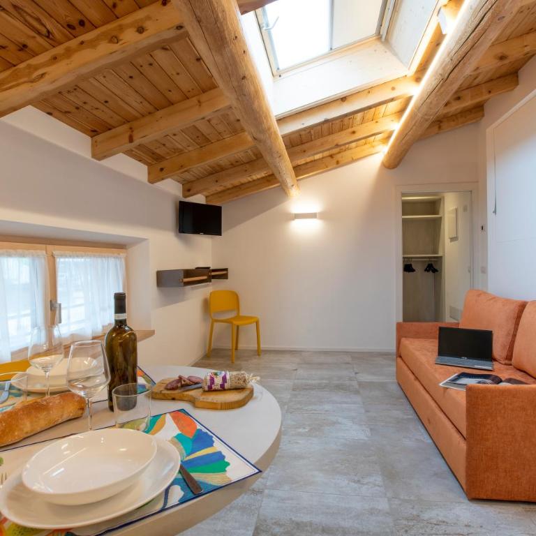Chalet Sebastian - One-Bedroom Chalet - 1