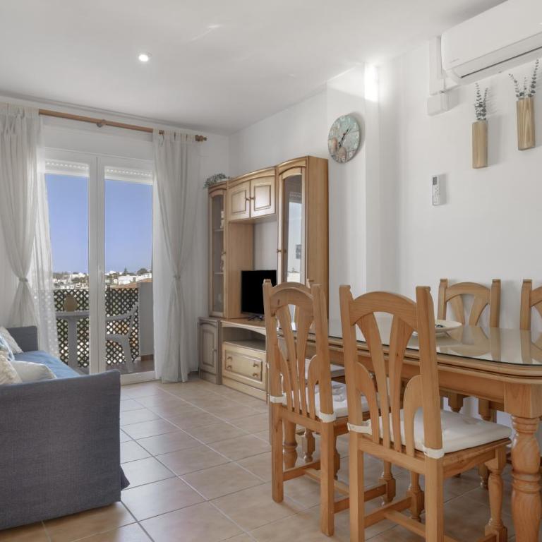 Casa Hinojal - Apartamento Deluxe de 2 dormitorios con balcón - 2