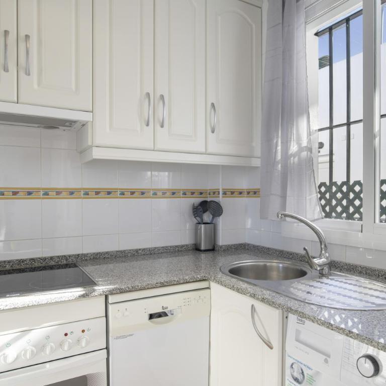 Casa Hinojal - Apartamento Deluxe de 2 dormitorios con balcón - 7