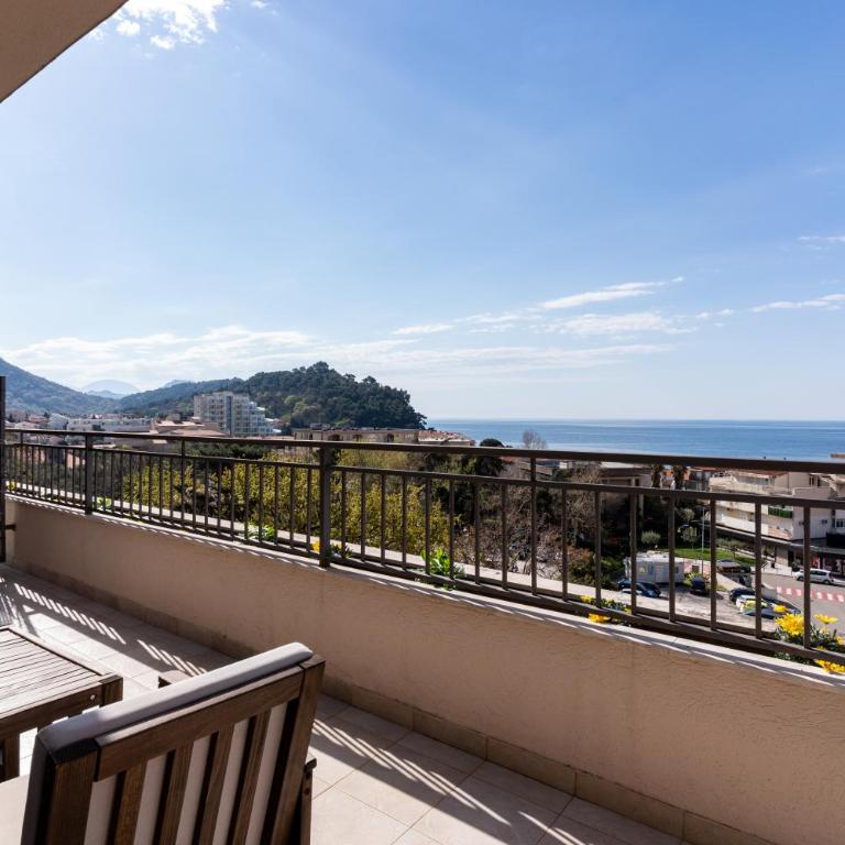 Hotel Petrovac - Suite with Sea View - 12