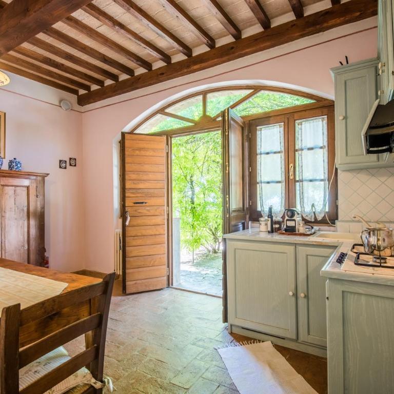 Glicine Apartment Podere Giardino - Appartamento Deluxe con 2 Camere da Letto e Vista Giardino - 4