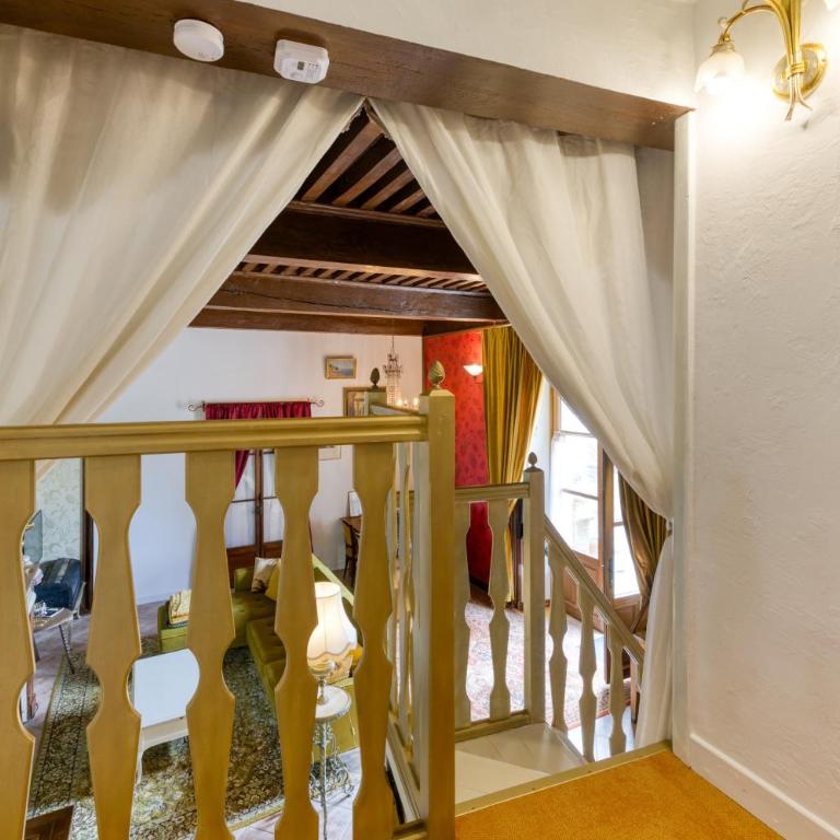 Au Château d’Uriage-Chamrousse - Two-Bedroom Deluxe Apartment with Garden View - 24