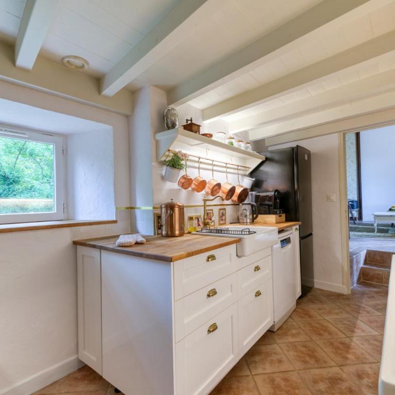 Au Château d’Uriage-Chamrousse - Two-Bedroom Deluxe Apartment with Garden View - 11