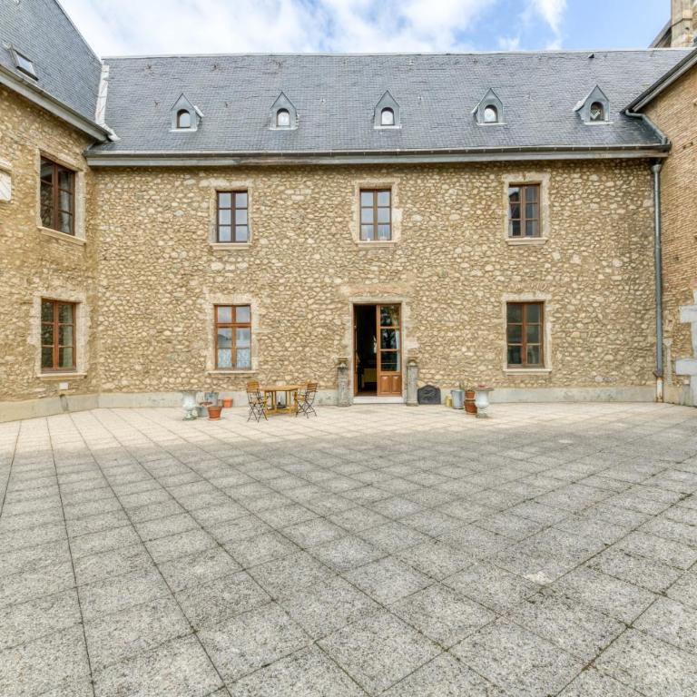 Au Château d’Uriage-Chamrousse - Two-Bedroom Deluxe Apartment with Garden View - 6