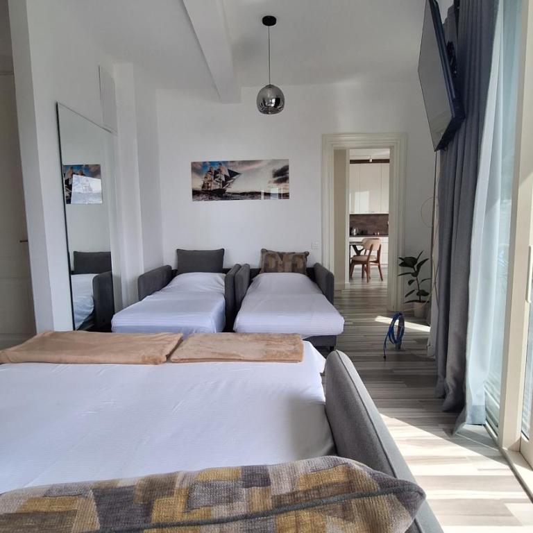 Skyline sea view apartment - One-Bedroom Apartment with Balcony and Sea View - 20