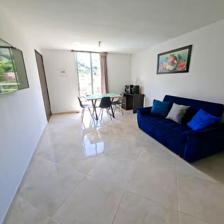 Apto Moderno con Piscina Privada y Vista Panorámica - Apartamento de 1 dormitorio - 9