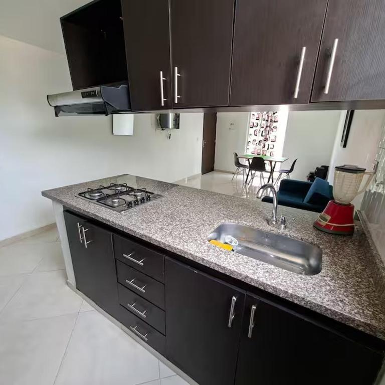 Apto Moderno con Piscina Privada y Vista Panorámica - Apartamento de 1 dormitorio - 13