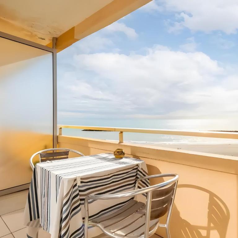 Maison de la plage - Two-Bedroom Deluxe Apartment with Ocean View - 15