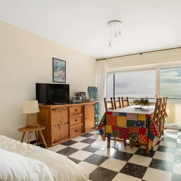 Maison de la plage - Two-Bedroom Deluxe Apartment with Ocean View - 18