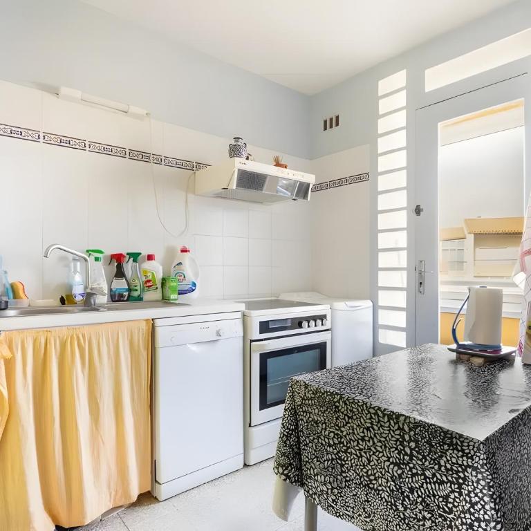 Maison de la plage - Two-Bedroom Deluxe Apartment with Ocean View - 31