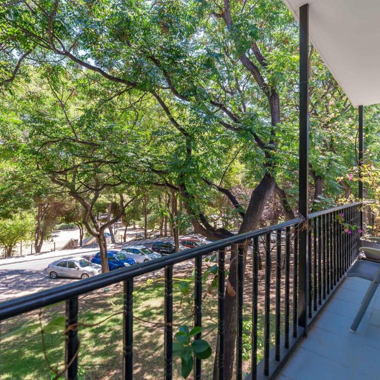 Parkview Apartments 2 - Superior One-Bedroom Apartment with Balcony - 10