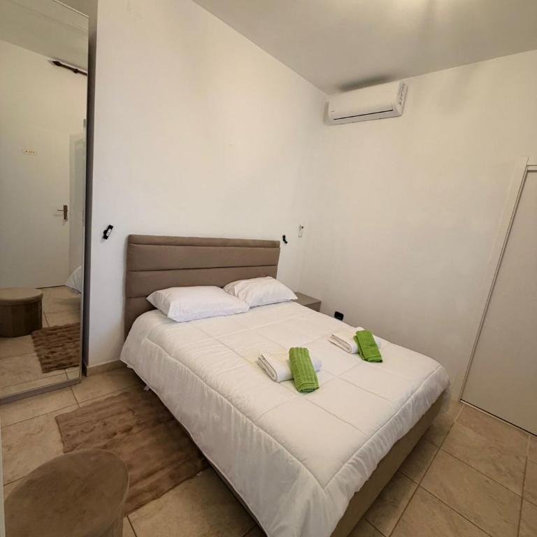 Villa Martila - Camera Matrimoniale con Bagno Privato - 25