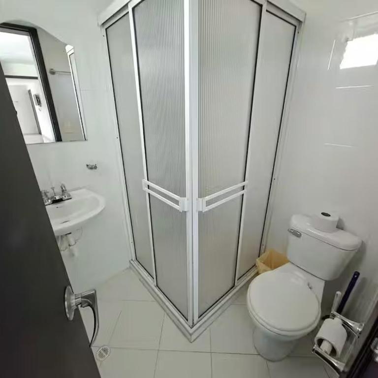 Apto Moderno con Piscina Privada y Vista Panorámica en San Gil - Apartamento de 1 dormitorio - 4