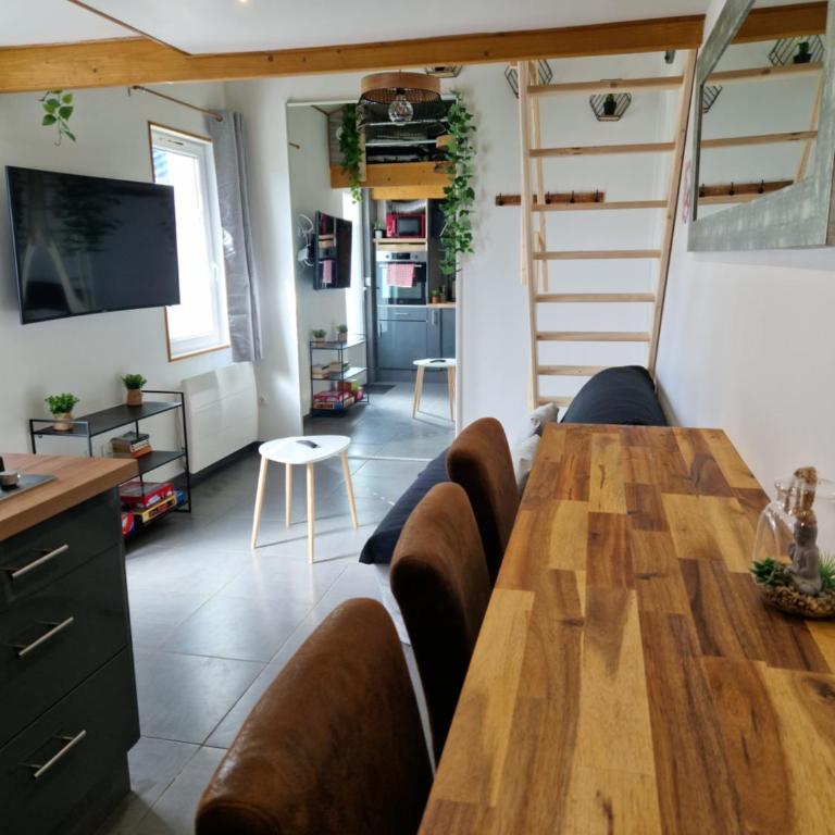 Magnifique logement à 200m de la plage avec terrasse et emplacement voiture gratuit - Apartment mit 1 Schlafzimmer - 1