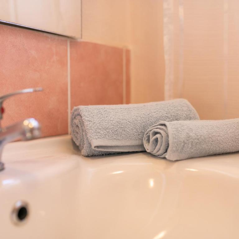 Casa Rita - Appartamento Deluxe con 2 Camere da Letto e Vista Giardino - 17