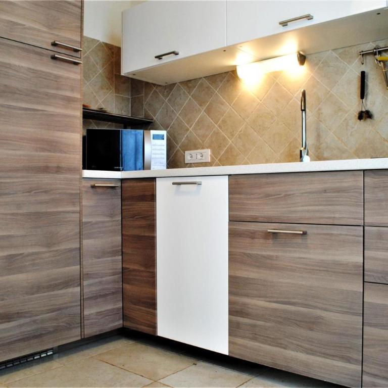 Villa Florida 2 with private pool - Three-Bedroom Premium Apartment with Balcony - 4