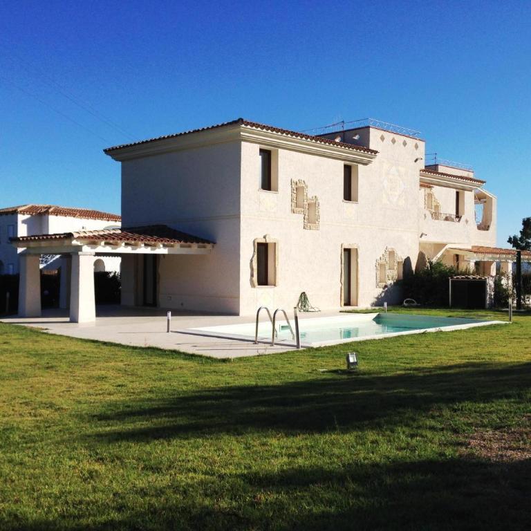 Villa Florida 2 with private pool - Three-Bedroom Premium Apartment with Balcony - 1