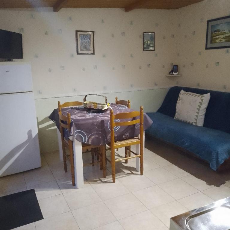 Entre plages à 2kms et forêt - Maison 1 Chambre - 17