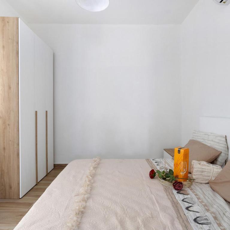 Maestrale - Appartamento Deluxe con 2 Camere da Letto e Balcone - 9