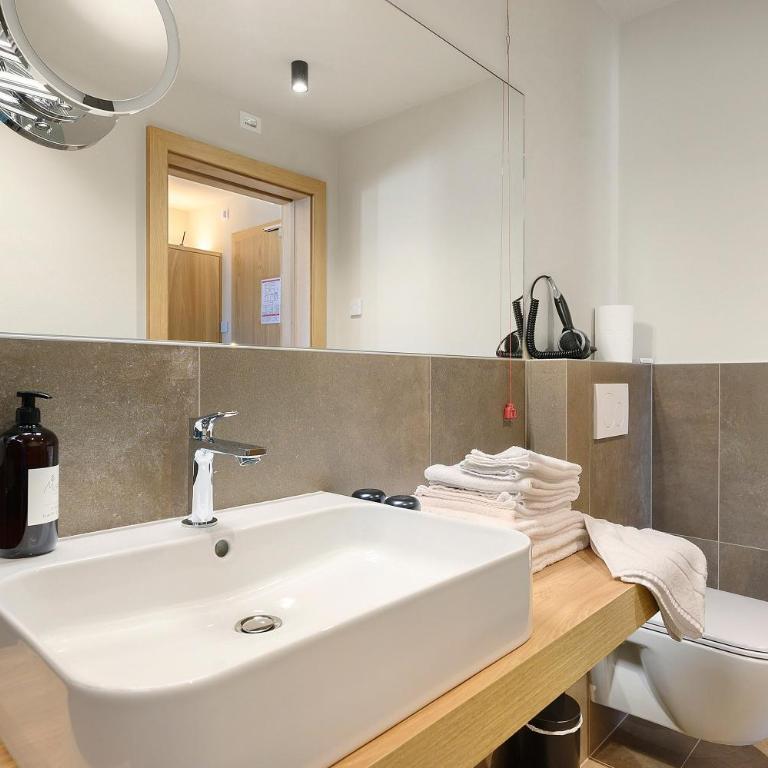 Hotel Murrer 3S relax.nature.gusto - Vierbettzimmer mit Dusche - 12