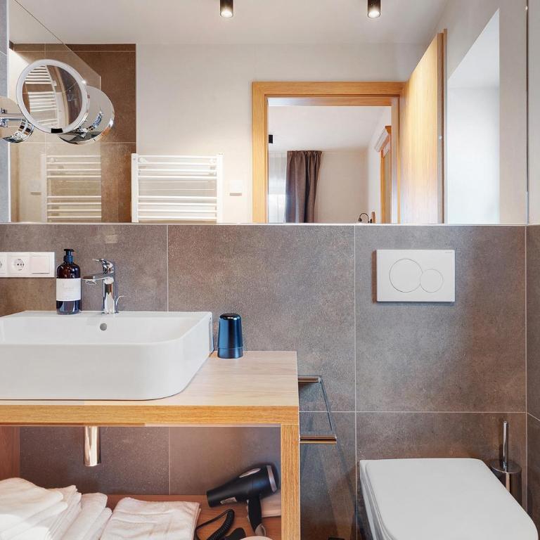 Hotel Murrer 3S relax.nature.gusto - Doppelzimmer mit Bergblick - 9
