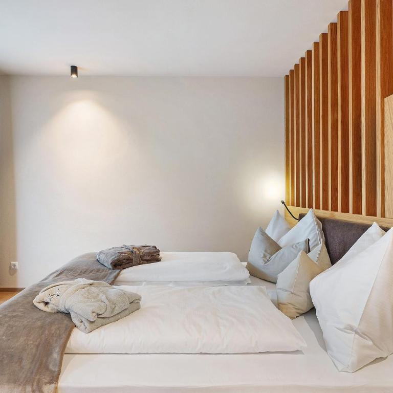 Hotel Murrer 3S relax.nature.gusto - Dreibettzimmer mit Dusche - 4