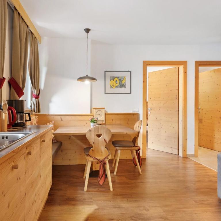 Hotel Residence Olympia Sarntal - Apartamento Deluxe de 2 dormitorios con vistas al jardín - 13