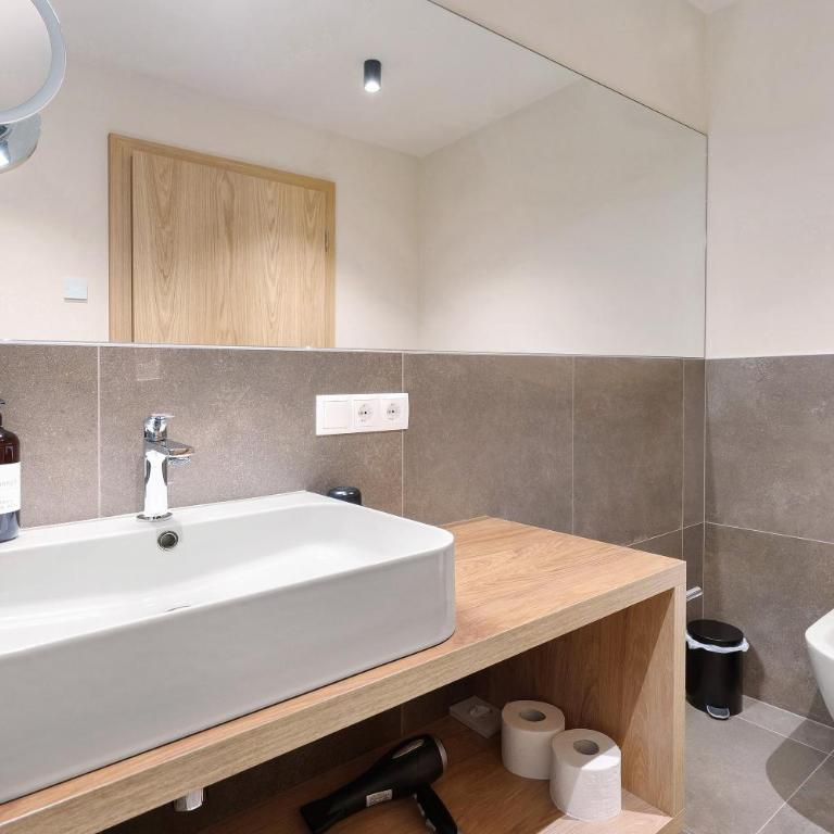Hotel Murrer 3S relax.nature.gusto - Doppelzimmer mit Bergblick - 13