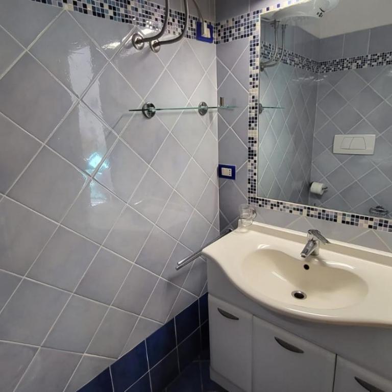 Mono Le Lecce 53 Iris - Appartamento Superior con 1 Camera da Letto e Balcone - 24