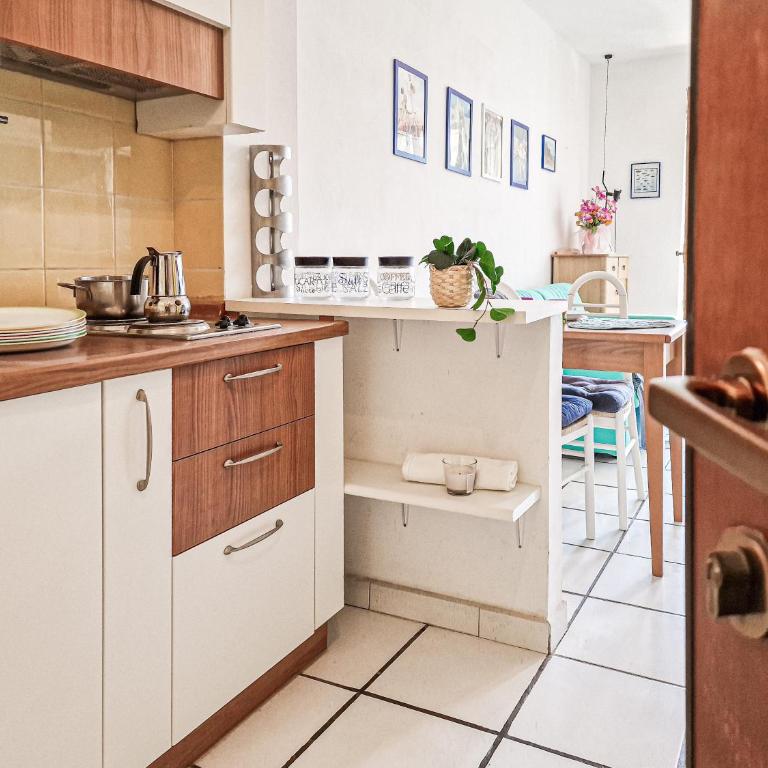 Mono Le Lecce 53 Iris - Appartamento Superior con 1 Camera da Letto e Balcone - 5