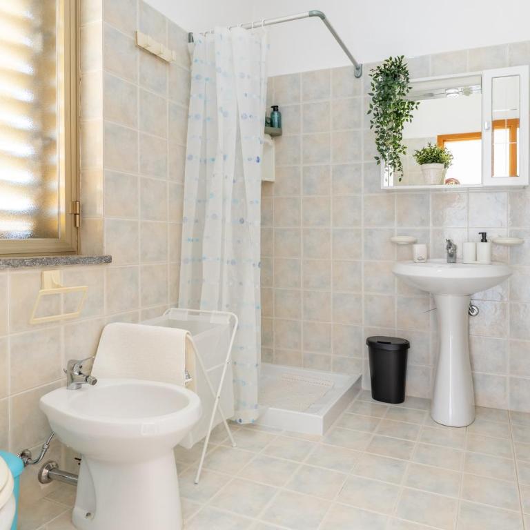 Mare di Sicilia Apartments - Three-Bedroom Apartment with Water View - 12