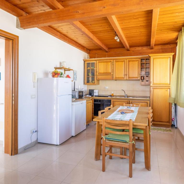 Mare di Sicilia Apartments - Three-Bedroom Apartment with Water View - 5
