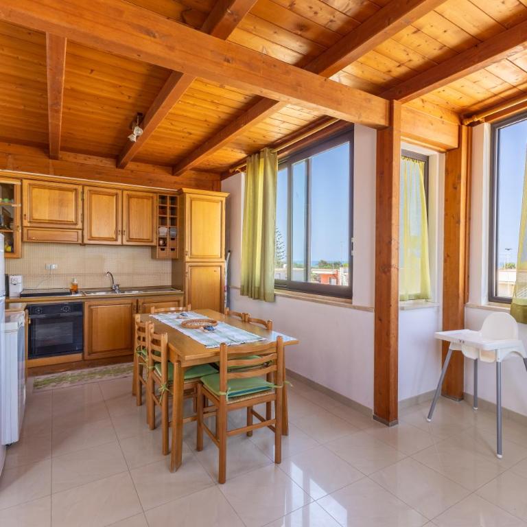 Mare di Sicilia Apartments - Three-Bedroom Apartment with Water View - 15