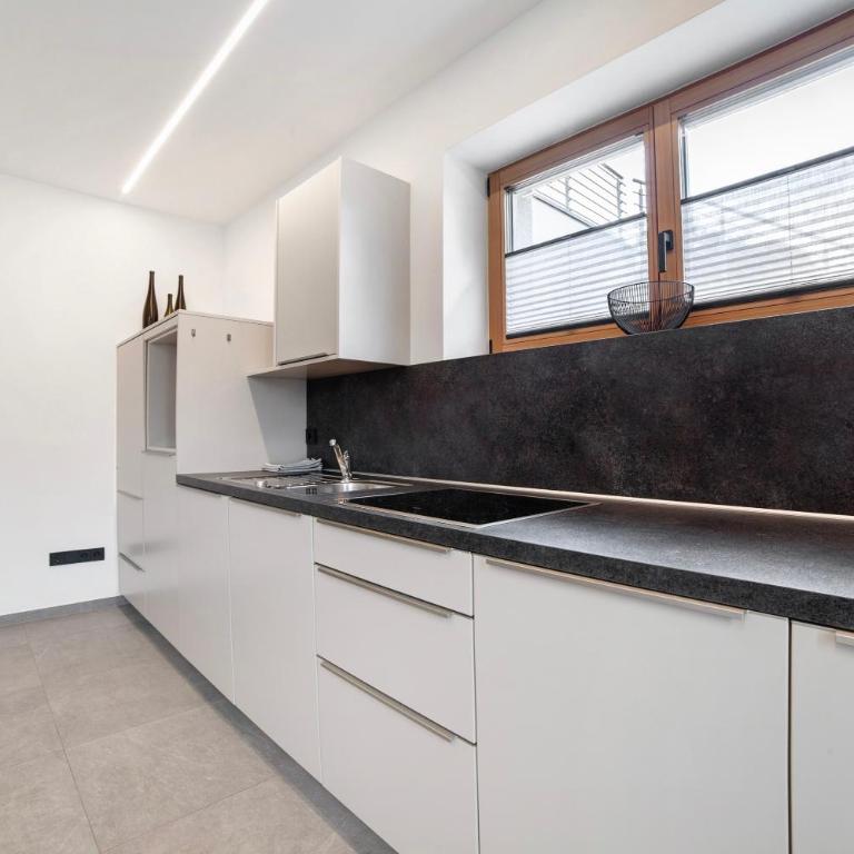 Haus Nummer 9 - Superior Apartment mit Stadtblick - 7