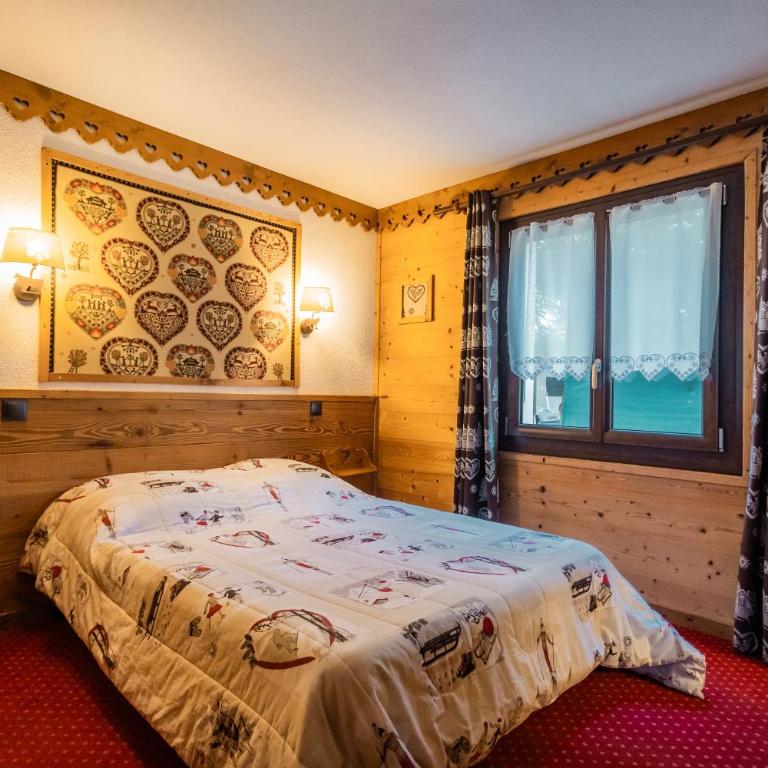 L'Ours appartement centre Jacuzzi - Superior Apartment with Balcony - 24