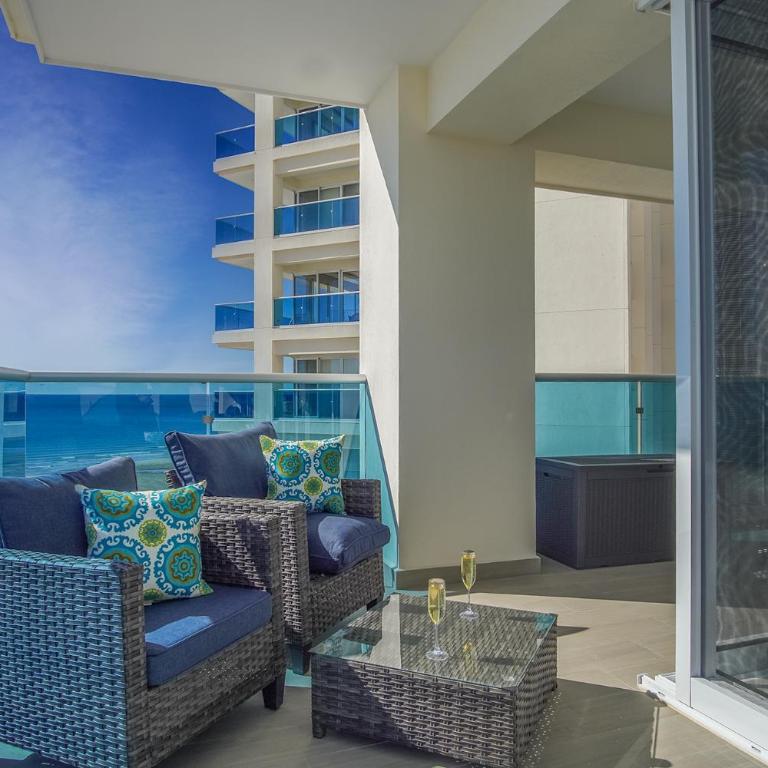 Stunning Beach front Encantame Verano 605 - Ferienhaus - 17